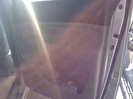 2006 TOYOTA TACOMA, SILVER, SR5 MODEL, CREW CAB, 4.0L, ATM 2WD.  Z25215
